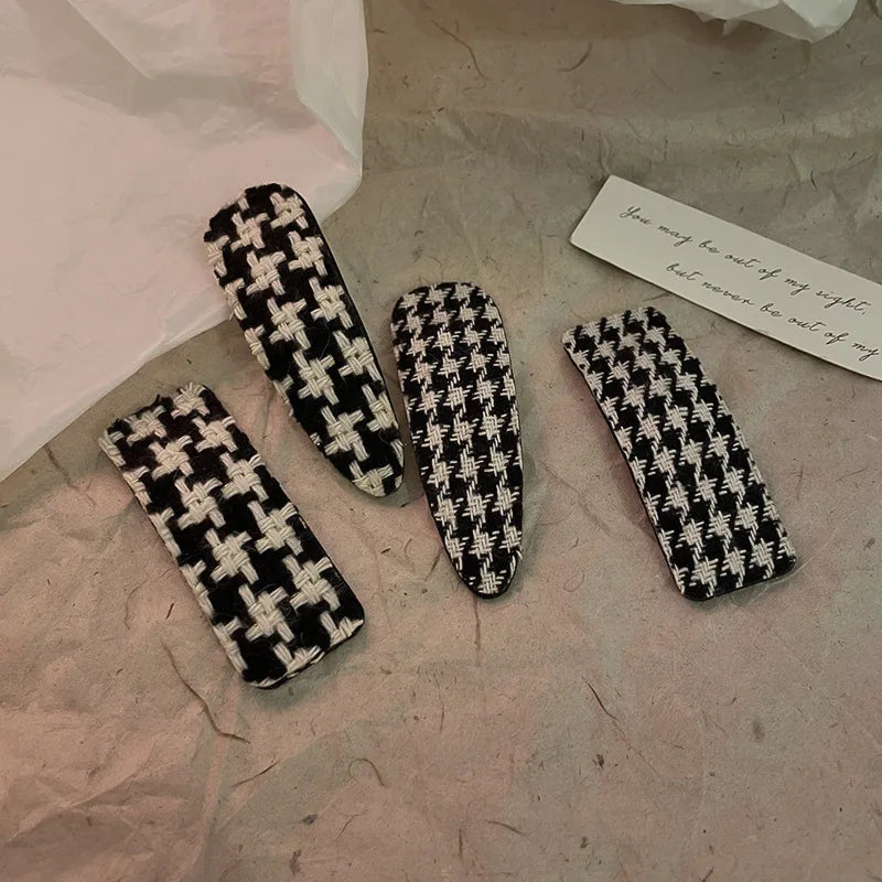 Houndstooth Retro Hairclip