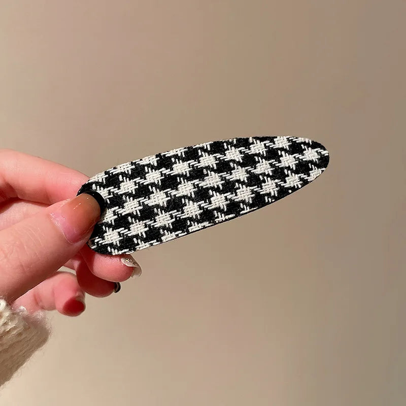 Houndstooth Retro Hairclip