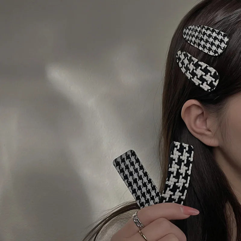 Houndstooth Retro Hairclip