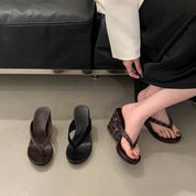 Round Clip Toe Wedge Heels