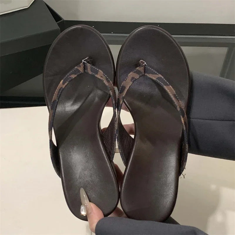 Round Clip Toe Wedge Heels