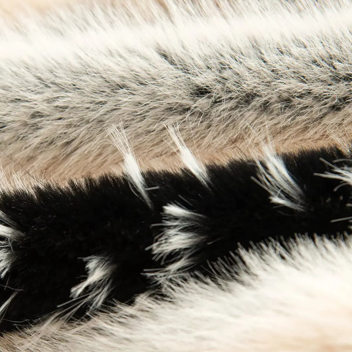 Chic Faux Fur Jacket